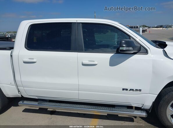 1C6RREFG5MN768118 2021 RAM 1500 White Սալոնի հետևի տեսք