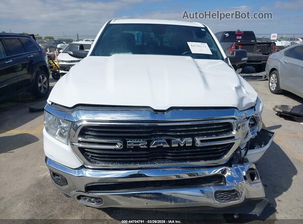 1C6RREFG5MN768118 2021 RAM 1500 White Սարքավորումների վահանակի տեսք