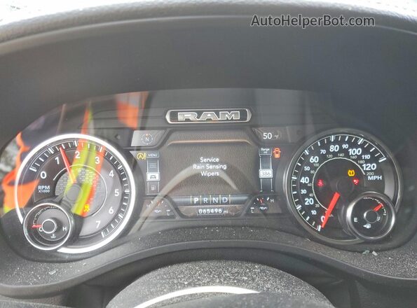 1C6RREJT5KN596755 2019 RAM 1500 Black 