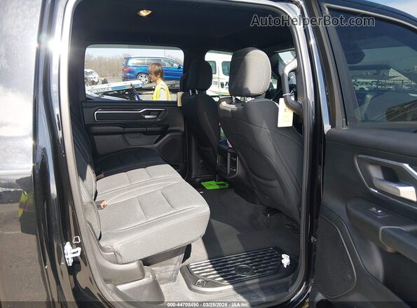 1C6RRFFG7KN829682 2019 RAM 1500 Black 