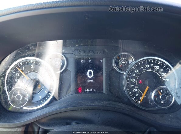 1C6RRFFG8NN349848 2022 RAM 1500 Silver უკანა სავარძლების ხედი