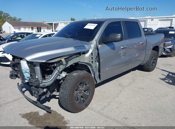 1C6RRFFG8NN349848 2022 RAM 1500 Silver წინა მარცხენა ხედი სამი მეოთხედიდან