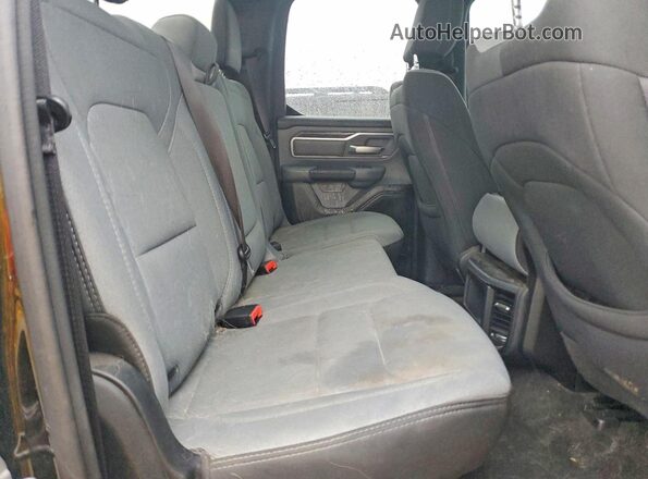 1C6SRFBTXMN509019 2021 RAM 1500 Black Rear seats view