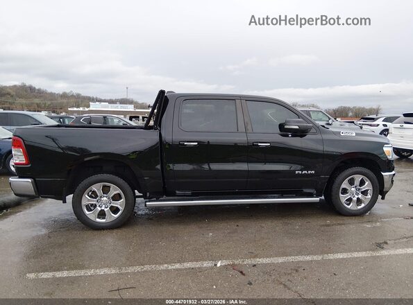 1C6SRFFT8LN375992 2020 RAM 1500 Black Rear interior view