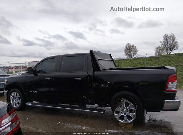 1C6SRFFT8LN375992 2020 RAM 1500 Black 360 interior view