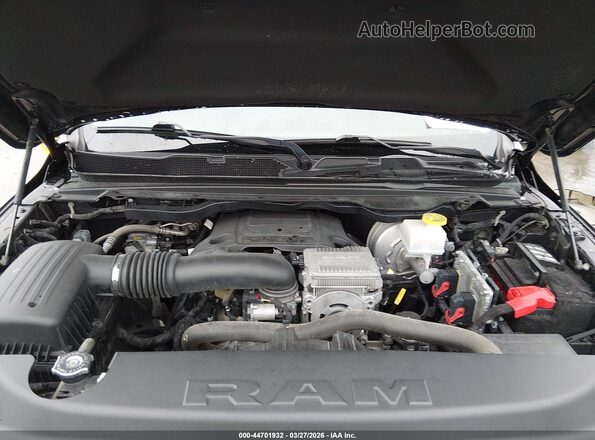 1C6SRFFT8LN375992 2020 RAM 1500 Black Rear view