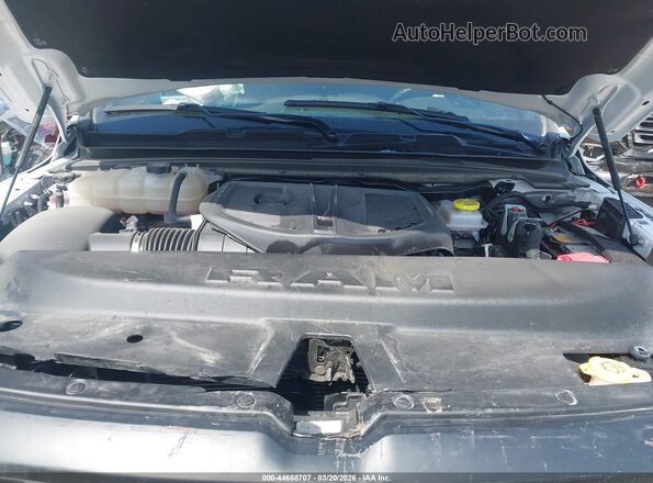 1C6SRFGP7SN759195 2025 RAM 1500 White უკანა ხედი