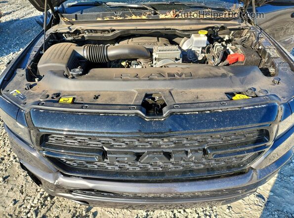 1C6SRFGT8RN225663 2024 RAM 1500 Black Widok wnętrza z tyłu