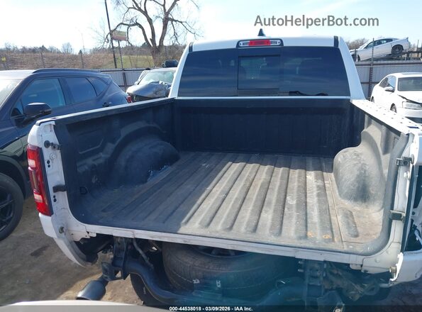 1C6SRFHT7LN109621 2020 RAM 1500 White 
