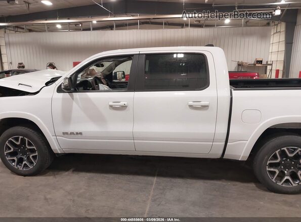 1C6SRFJP5TN163044 2026 RAM 1500 White Widok wnętrza 360 stopni