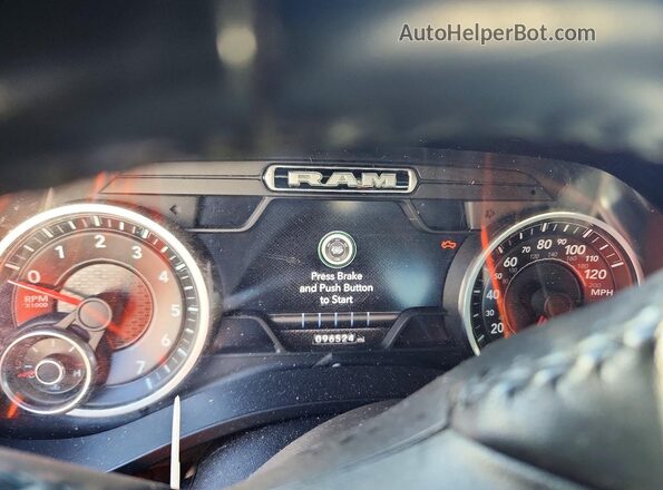 1C6SRFJT2MN803015 2021 RAM 1500 Черный Вид щитка приборов