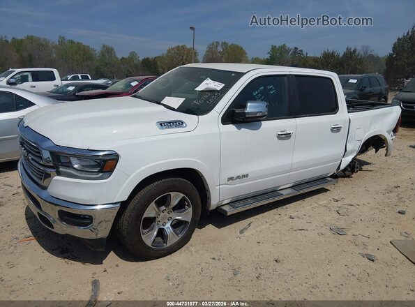 1C6SRFJT6NN240083 2022 RAM 1500 Белый Передняя левая четверть
