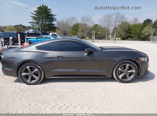 1FA6P8AM8G5309403 2016 FORD MUSTANG Gray Rear interior view