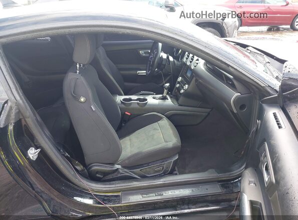 1FA6P8CF6M5151945 2021 FORD MUSTANG Черный Вид салона спереди