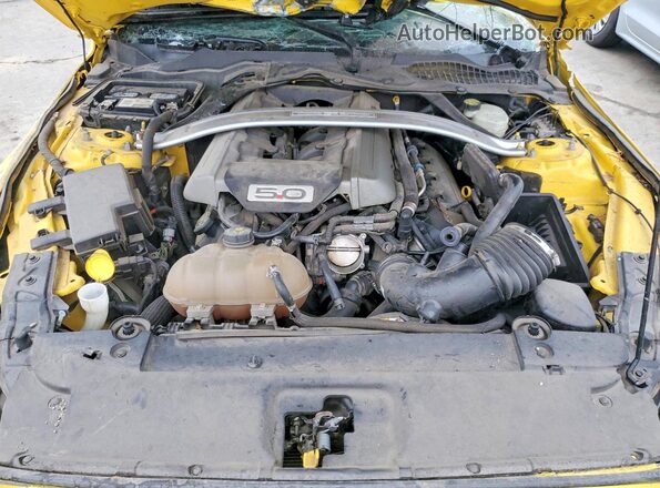 1FA6P8CF7G5328510 2016 FORD MUSTANG Yellow Vista interior trasera