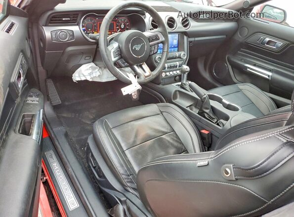1FA6P8CF7M5128657 2021 FORD MUSTANG Красный Вид панели приборов