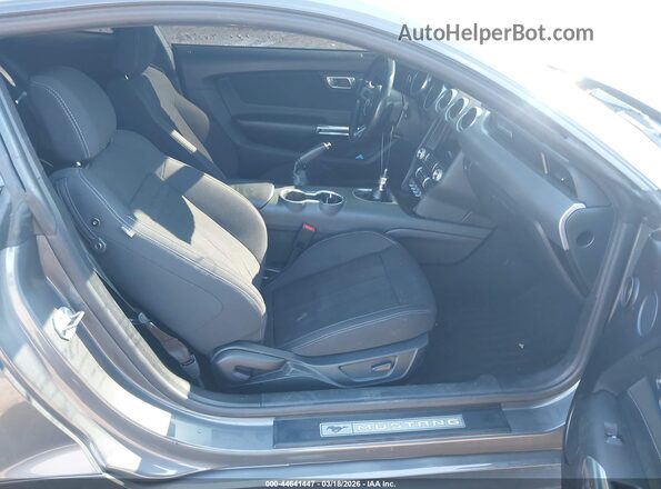 1FA6P8CF7P5303591 2023 FORD MUSTANG Gray წინა სალონის ხედი