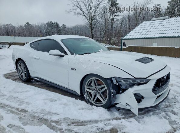 1FA6P8CF9R5418499 2024 FORD MUSTANG White Front right