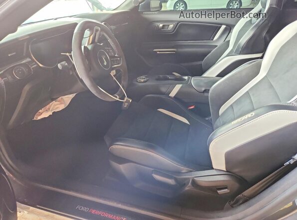1FA6P8SJ2M5501190 2021 FORD MUSTANG Серый Вид салона спереди