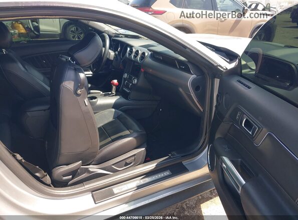 1FA6P8TH3N5106111 2022 FORD MUSTANG Silver Vista interior delantera