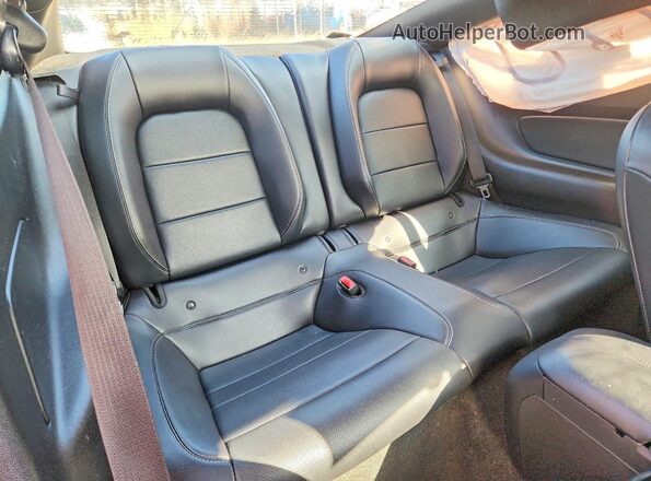 1FA6P8TH7H5224490 2017 FORD MUSTANG Red Rear seats view