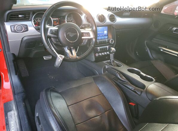 1FA6P8TH7M5101086 2021 FORD MUSTANG Красный Вид панели приборов