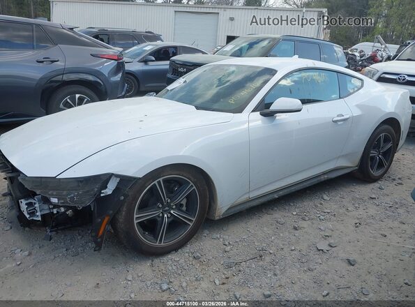 1FA6P8THXS5130093 2025 FORD MUSTANG White Widok wnętrza 360 stopni
