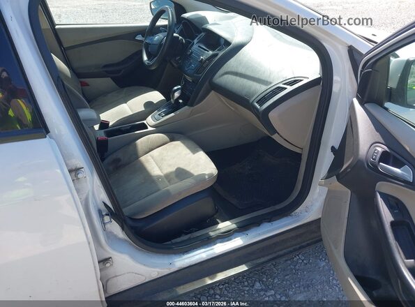 1FADP3F22GL272197 2016 FORD FOCUS White 