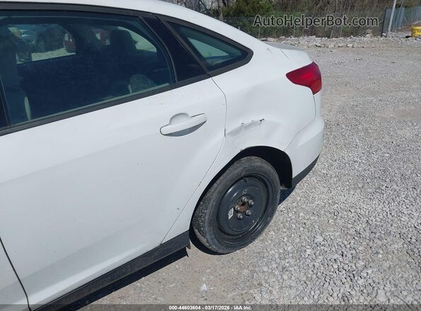 1FADP3F22GL272197 2016 FORD FOCUS White 