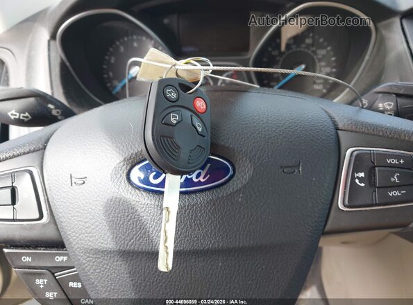 1FADP3F2XHL208359 2017 FORD FOCUS Gold 