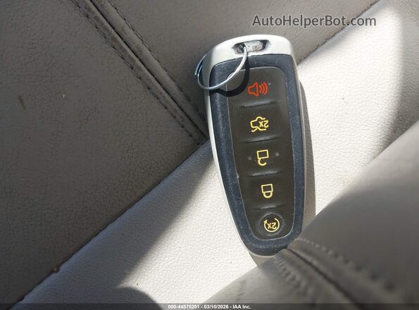 1FADP3J24HL268368 2017 FORD FOCUS Silver Widok deski rozdzielczej