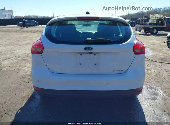 1FADP3K26GL205558 2016 FORD FOCUS White 