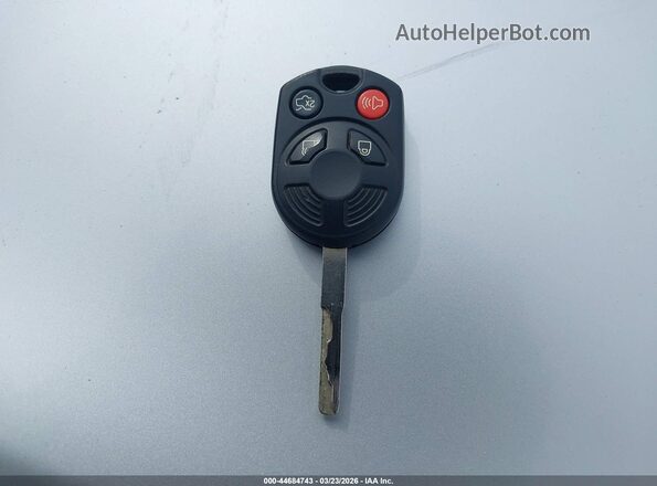 1FADP3K2XHL286100 2017 FORD FOCUS Красный Вид панели приборов