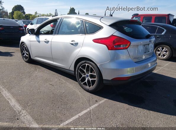 1FADP3M25HL232085 2017 FORD FOCUS Silver უკანა მარცხენა
