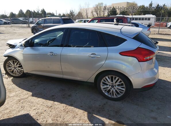 1FADP3N25GL307462 2016 FORD FOCUS Gray 