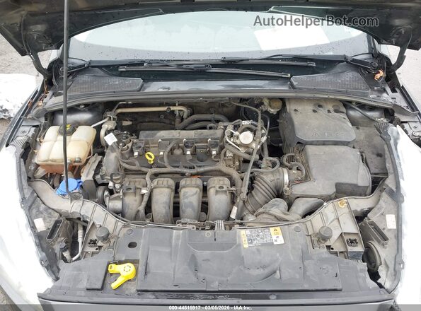 1FADP3N2XGL372114 2016 FORD FOCUS Gray Rear view