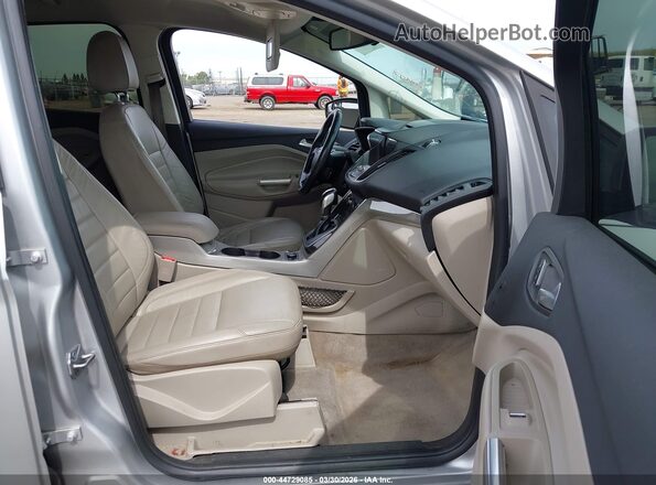 1FADP5CU5GL106838 2016 FORD C-MAX ENERGI Silver Front interior view
