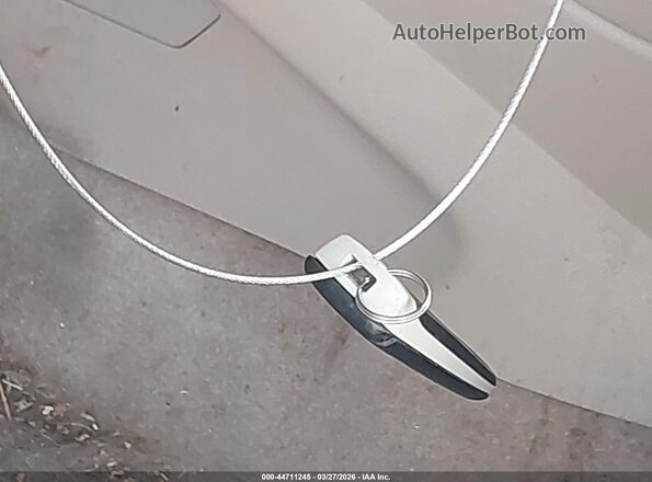 1FADP5CU5GL109352 2016 FORD C-MAX ENERGI White Вид панелі приладів