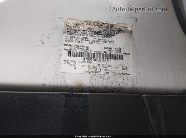 1FAHP2E85GG105228 2016 FORD TAURUS Белый Вид подкапотного пространства