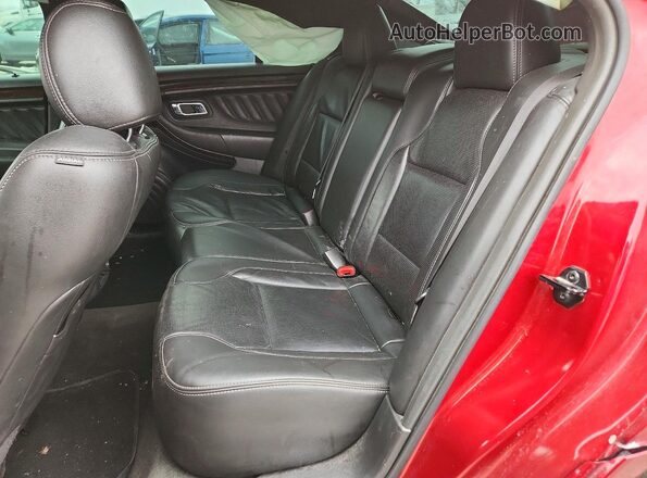 1FAHP2F80JG133444 2018 FORD TAURUS Red Widok tylnych siedzeń