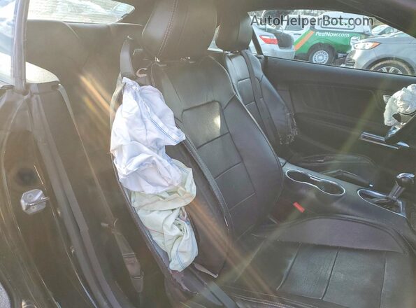 1FATP8FF1K5104706 2019 FORD MUSTANG Black 