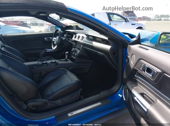 1FATP8UH4M5145273 2021 FORD MUSTANG Синий Вид салона спереди