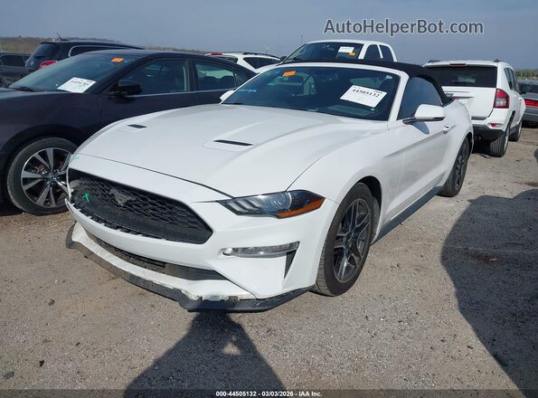 1FATP8UH5L5125564 2020 FORD MUSTANG Белый Передняя левая четверть
