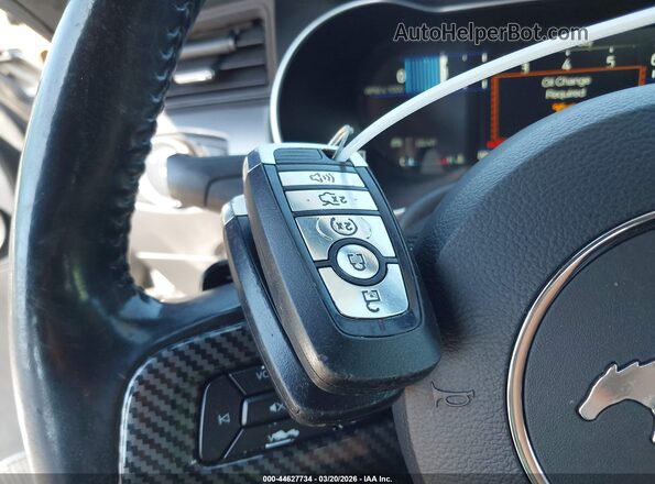 1FATP8UH7J5167019 2018 FORD MUSTANG Серебряный 