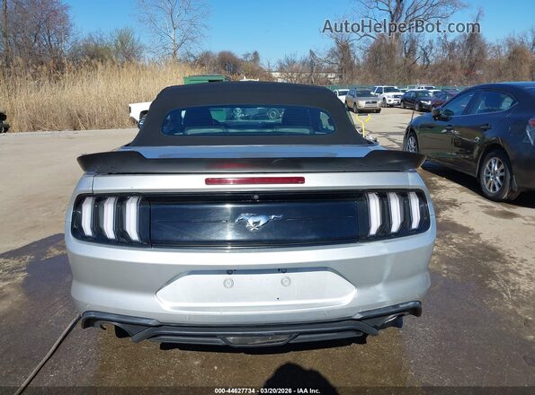 1FATP8UH7J5167019 2018 FORD MUSTANG Серебряный 