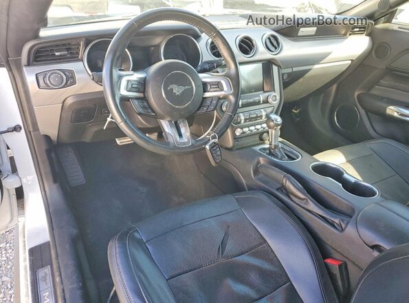 1FATP8UH9M5100619 2021 FORD MUSTANG White Dashboard view