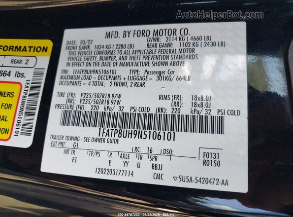 1FATP8UH9N5106101 2022 FORD MUSTANG Black Vista del compartimento del motor