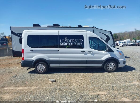 1FBAX2C82MKA49695 2021 FORD PASSENGER White უკანა სალონის ხედი