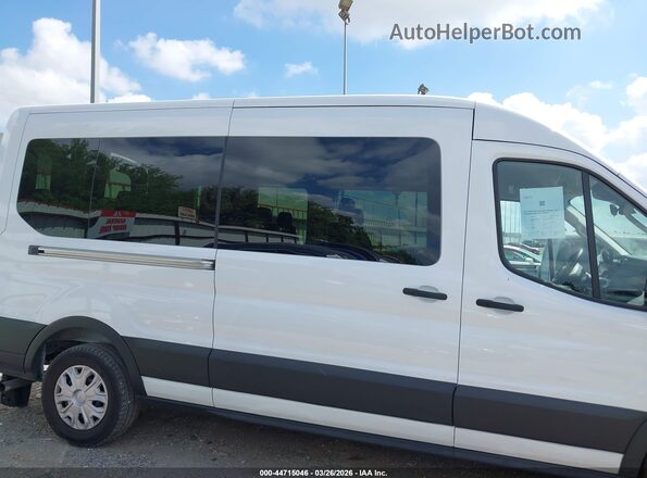 1FBAX2C83TKA06353 2026 FORD PASSENGER White Սարքավորումների վահանակի տեսք