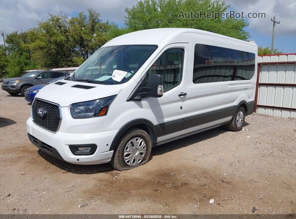 1FBAX2C83TKA06353 2026 FORD PASSENGER White Առջևի ձախ երեք քառորդ տեսարան